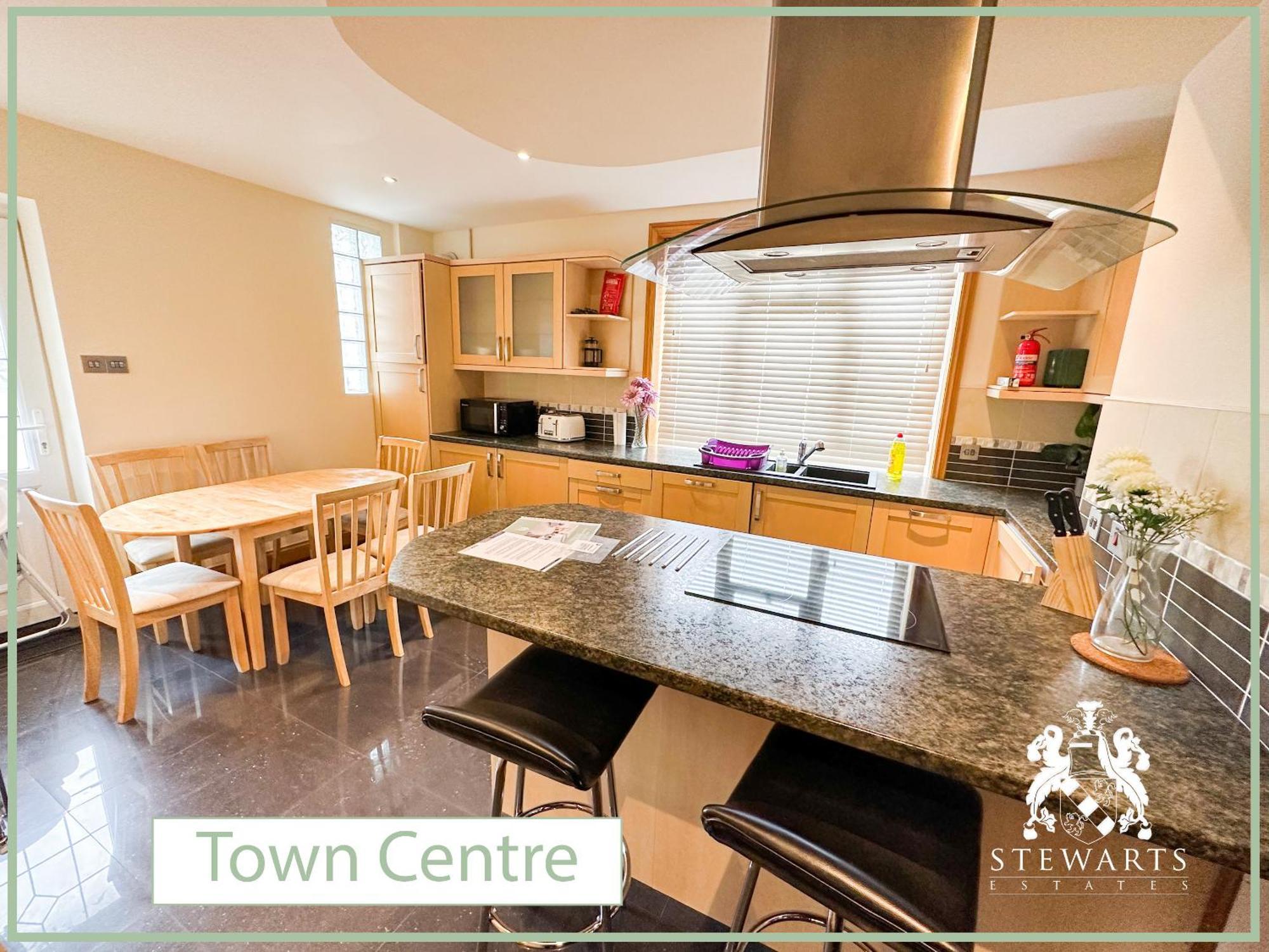 Town Centre Apartment Sleeps 9 Bournemouth Eksteriør bilde