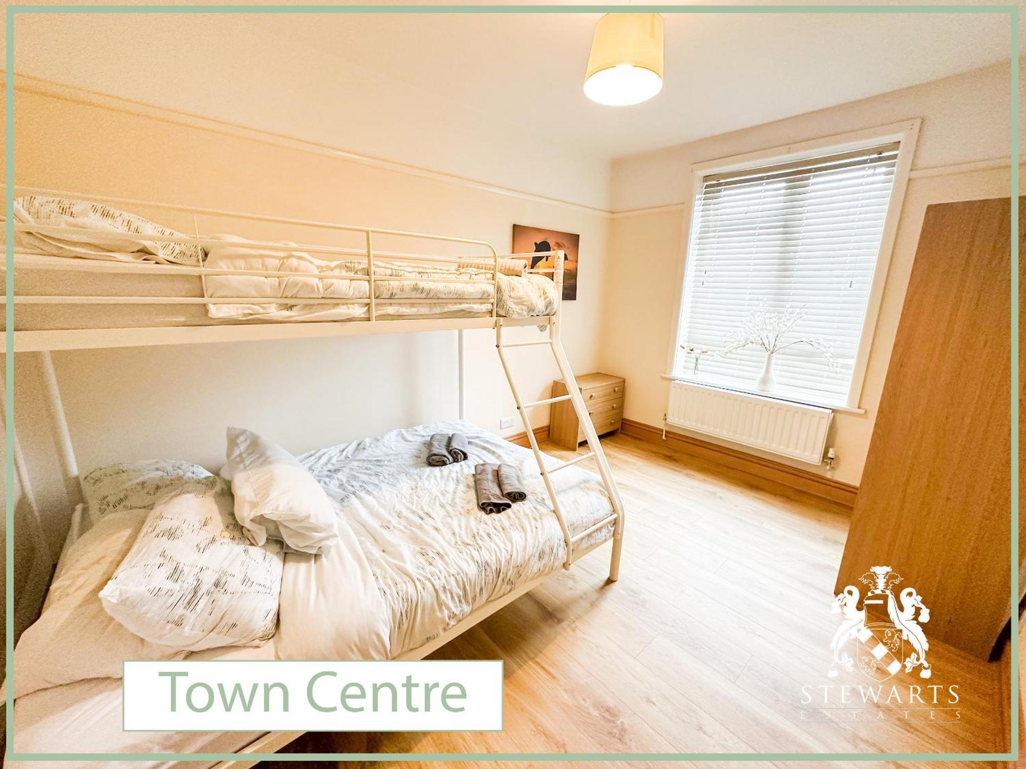 Town Centre Apartment Sleeps 9 Bournemouth Eksteriør bilde